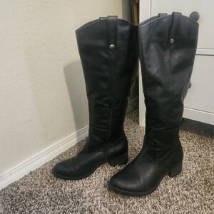 Black Knee-High Women's Boots